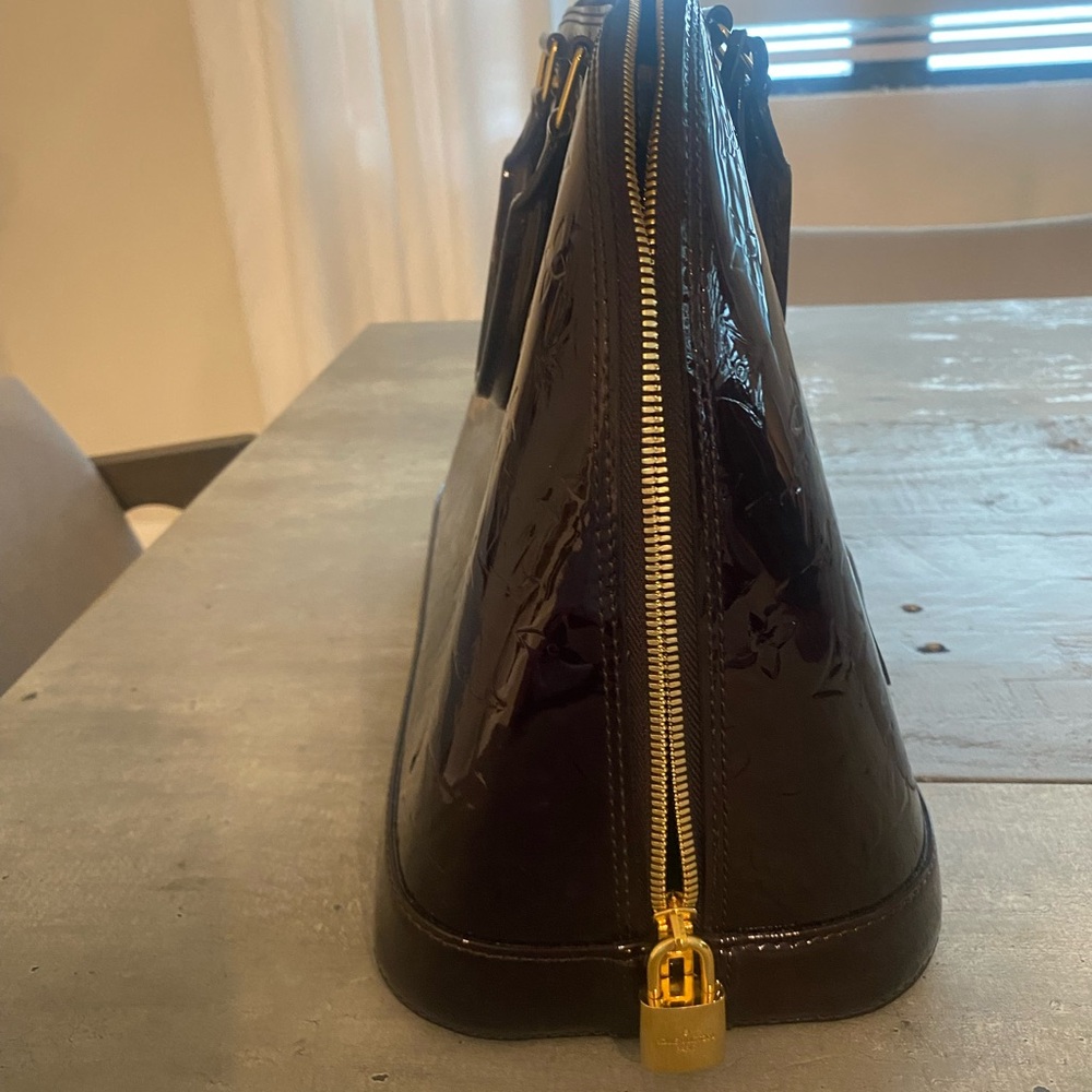 Louis Vuitton Wine Alma bag - Picture 3 of 7